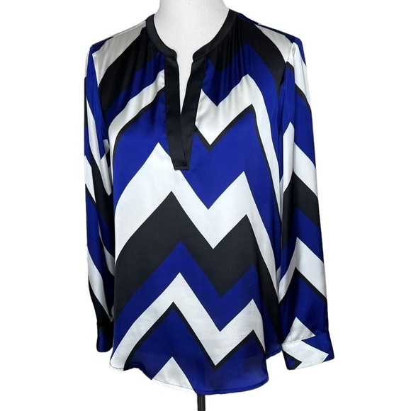 Lauren Ralph Lauren Retro Chevron Print Blouse Size PM Cobalt Blue Black White - Picture 4 of 12